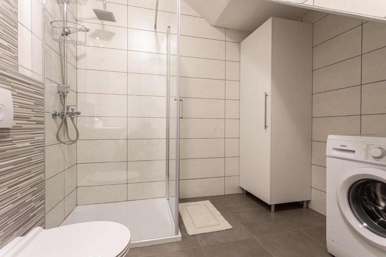 Villa Elm Milohnici Екстериор снимка