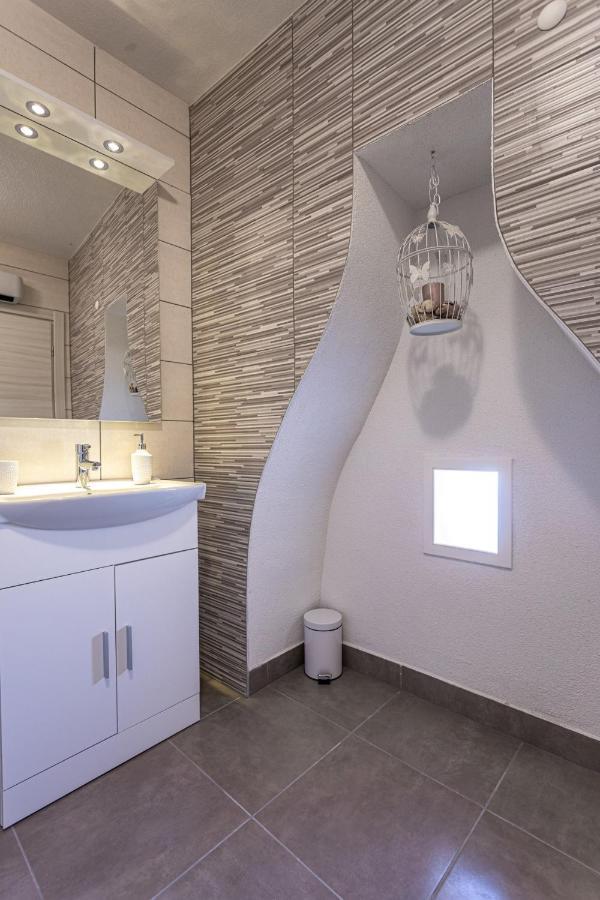 Villa Elm Milohnici Екстериор снимка