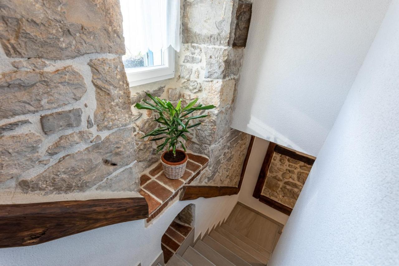 Villa Elm Milohnici Екстериор снимка
