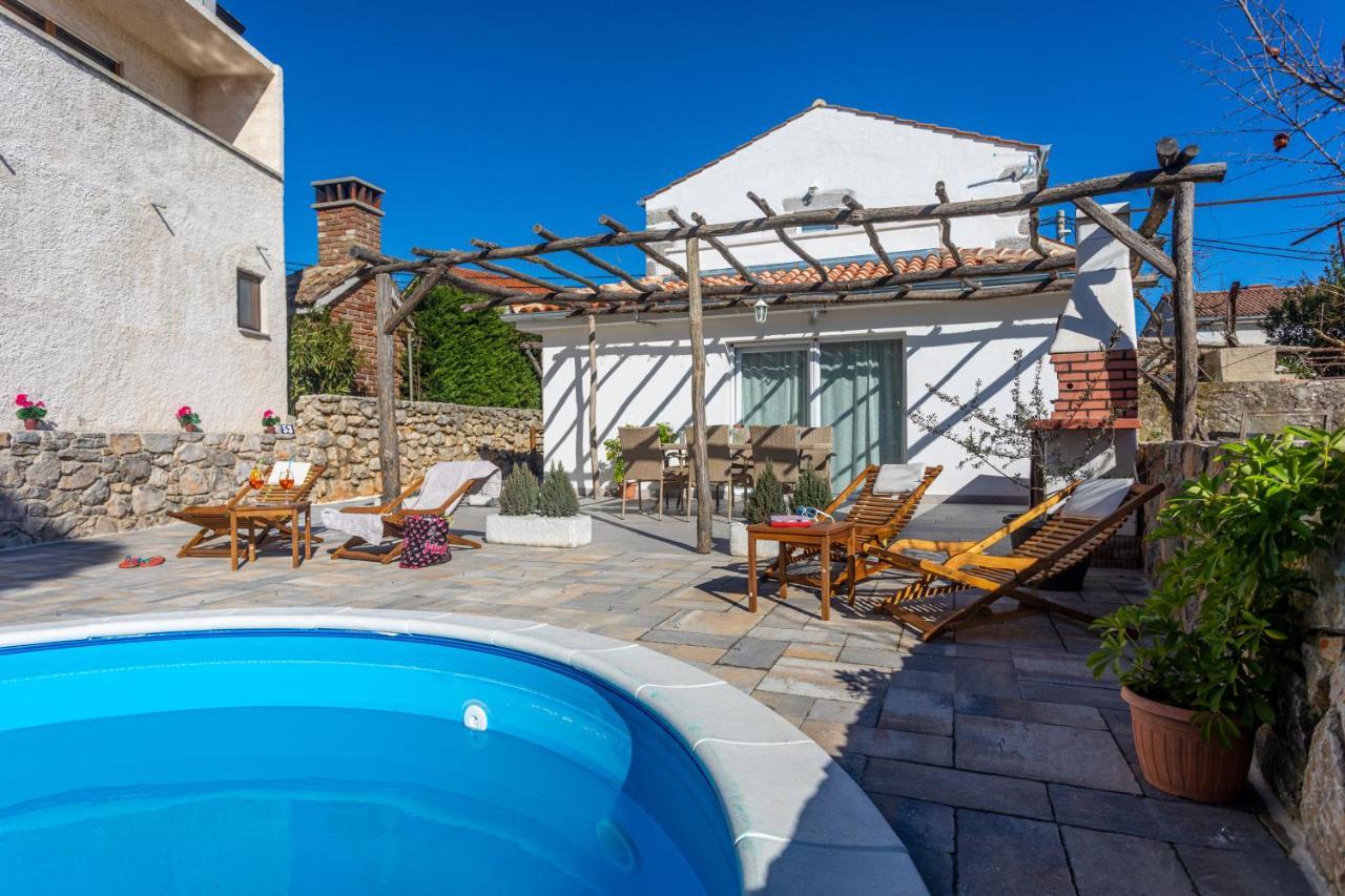 Villa Elm Milohnici Екстериор снимка